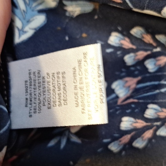 DR2 Women’s Medium Floral Multicolor Longer Back Short Sleeve Blouse Navy Blue - Picture 6 of 9